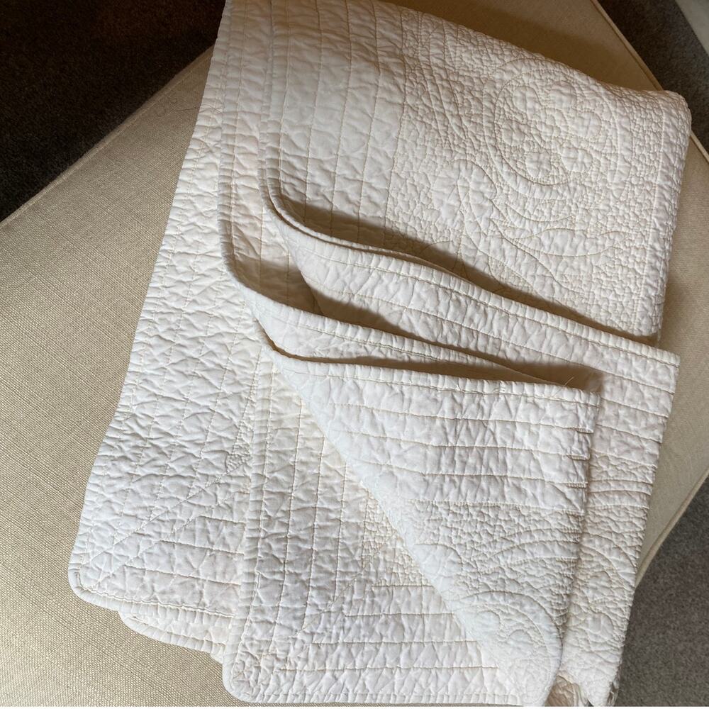 Laura Ashley Lifestyles Cotton Matelasse Quilt Ivory 60 x 80 Twin Farmhouse EUC